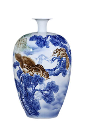 Large hand painted golden squirrel blue and white porcelain vase Jahrriesnge porcelain of flowers and birds vase cna1116