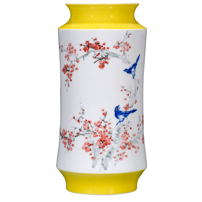 Hand painted yellow background flowers vases and ornaments multiple Jahrriesnge porcelain of cna1199