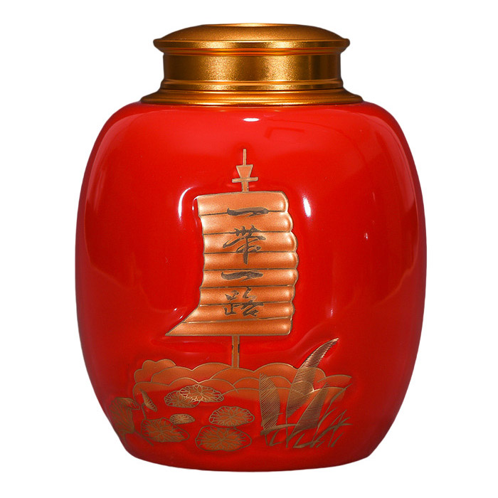 Vintage small sealed moisture-proof red ceramic storage pot ornament Jahrriesnge porcelain of cna1247