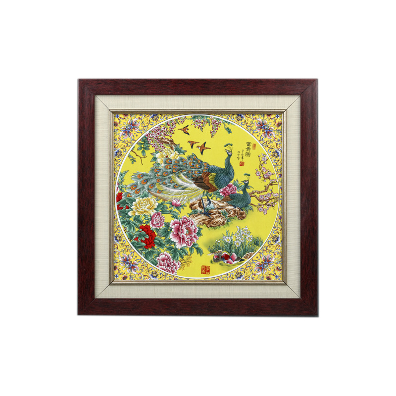 Jingdezhen yellow pastel birds and peacocks porcelain plate painting Jahrriesnge porcelain painting of cna1737